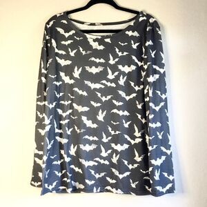 All over bat pattern long sleeve grey top witchy Halloween bats whimsigoth L